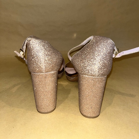 ROSE GOLD HIGH HEELS - Picture 5 of 6